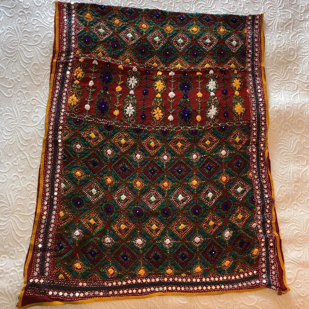 NWOT Anthropologie Indian Embroidered Handmade Scarf LARGE Gorgeous Sequins too!